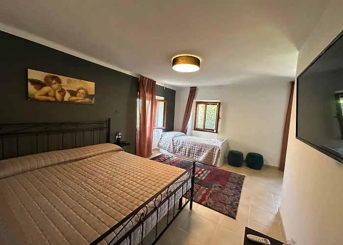 לינה וארוחת בוקר Ronco Oste 3*