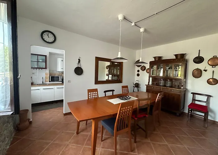 לינה וארוחת בוקר Ronco Oste 3*